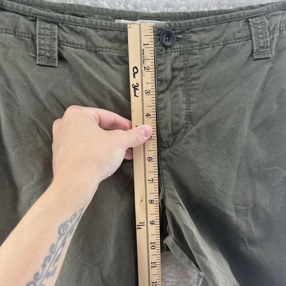 Y2K 90s Old Navy Women's Size 10 Low Rise Bermuda Shorts Green Vintage Preppy
